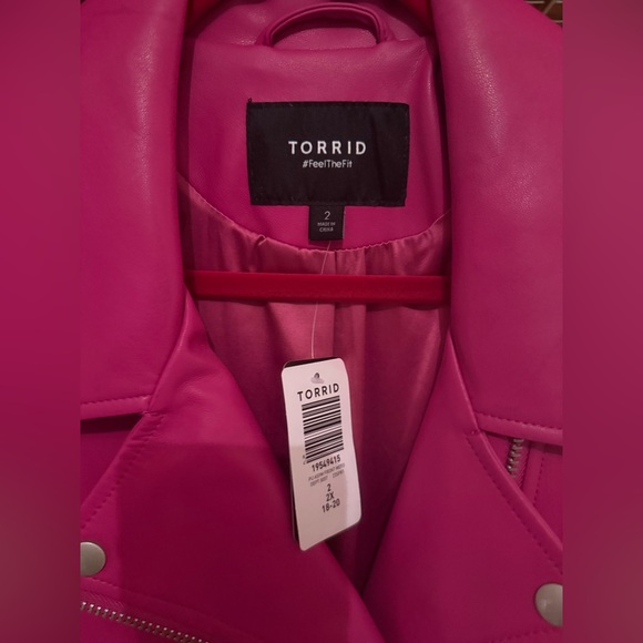 Torrid Women's Vibrant Pink Faux Leather Jacket - Picture 4 of 4